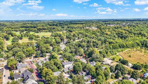 170 E Ash Street Zionsville IN 46077