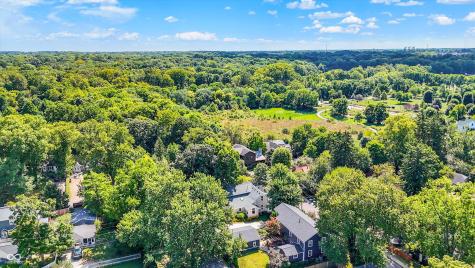 170 E Ash Street Zionsville IN 46077