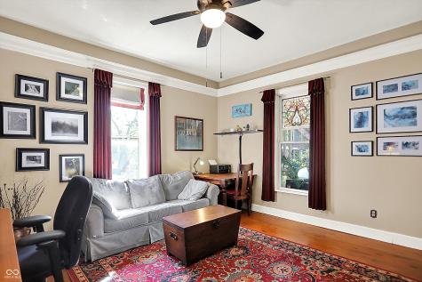 170 E Ash Street Zionsville IN 46077