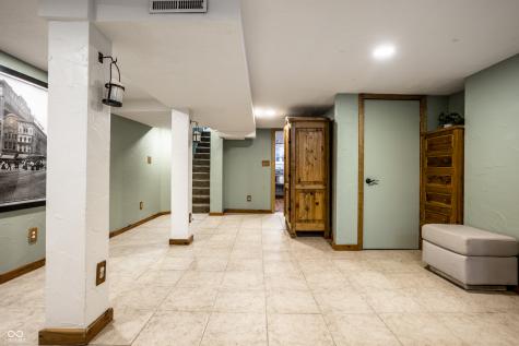 125 E Beverly Drive Indianapolis IN 46205