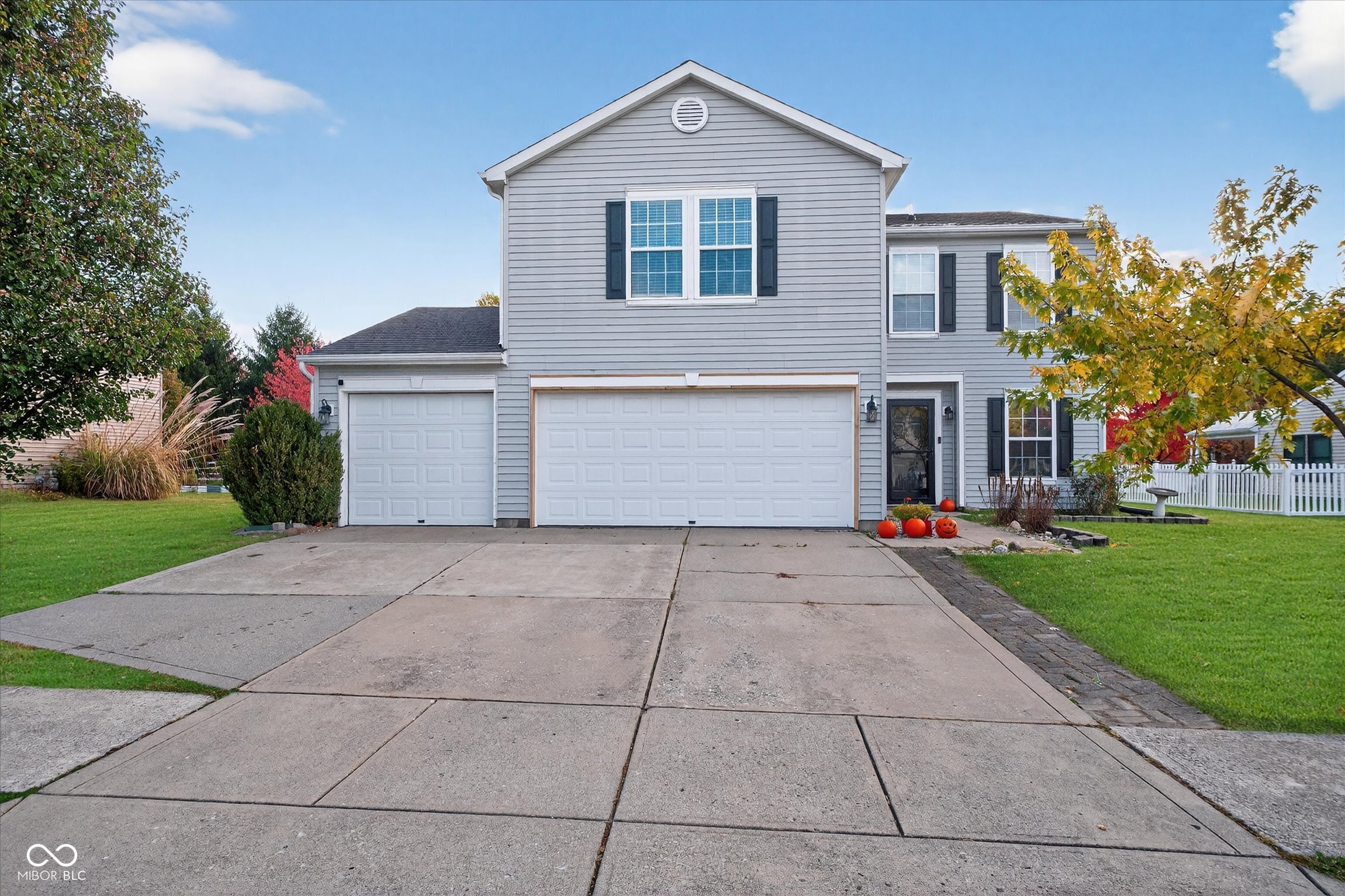 8219 Firefly Way Indianapolis IN 46259