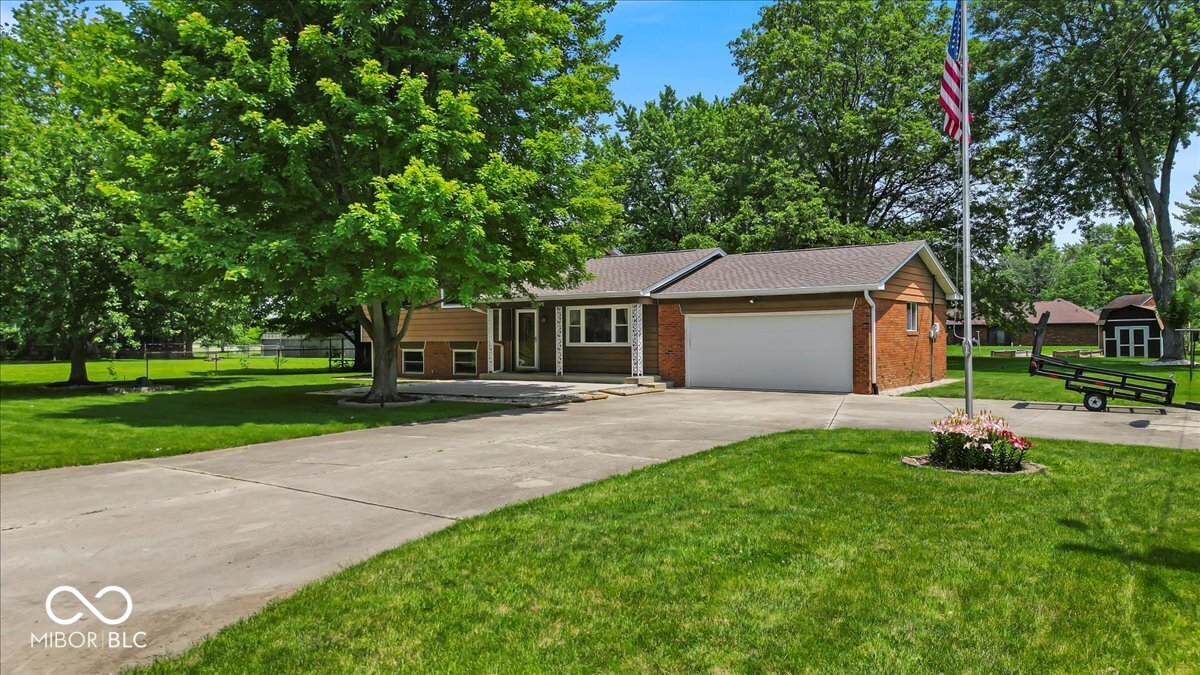 11054 N Shelby 490 W New Palestine IN 46163