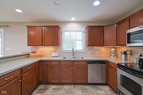 1893 Buckthorn Drive Columbus IN 47201
