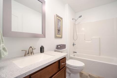 1893 Buckthorn Drive Columbus IN 47201