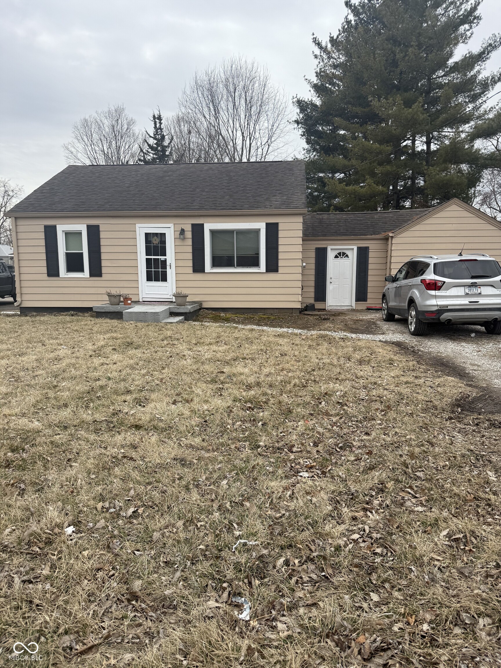 8833 Crawfordsville Road Indianapolis IN 46234