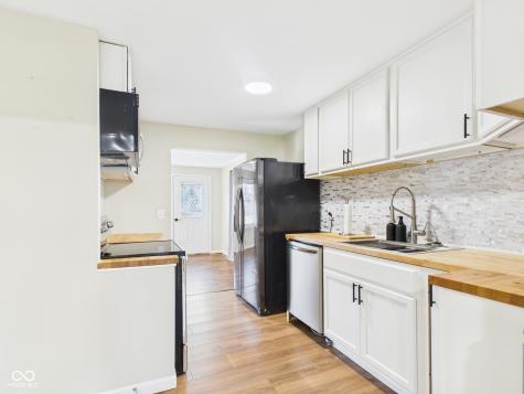 4623 Clark Street Anderson IN 46013