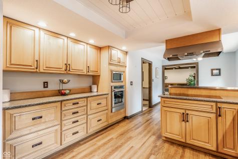 8901 Rocky Ridge Road Indianapolis IN 46217