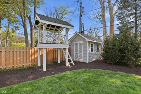 5273 N Illinois Street Indianapolis IN 46208