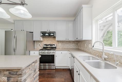 12291 Cobblestone Drive Fishers IN 46037