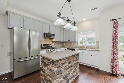 12291 Cobblestone Drive Fishers IN 46037