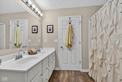 12141 Halite Lane Fishers IN 46038