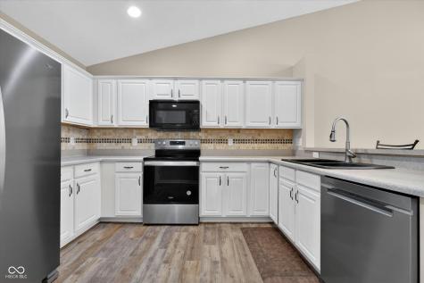 12141 Halite Lane Fishers IN 46038