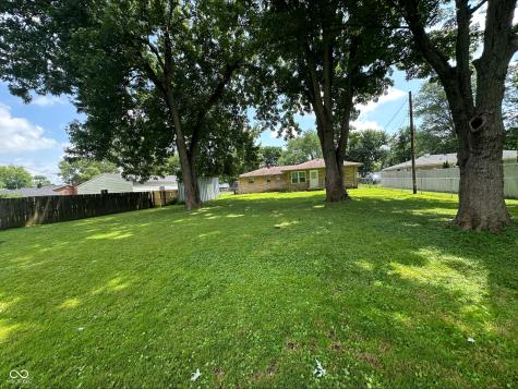 4614 Runyon Lake Drive W Greenwood IN 46143