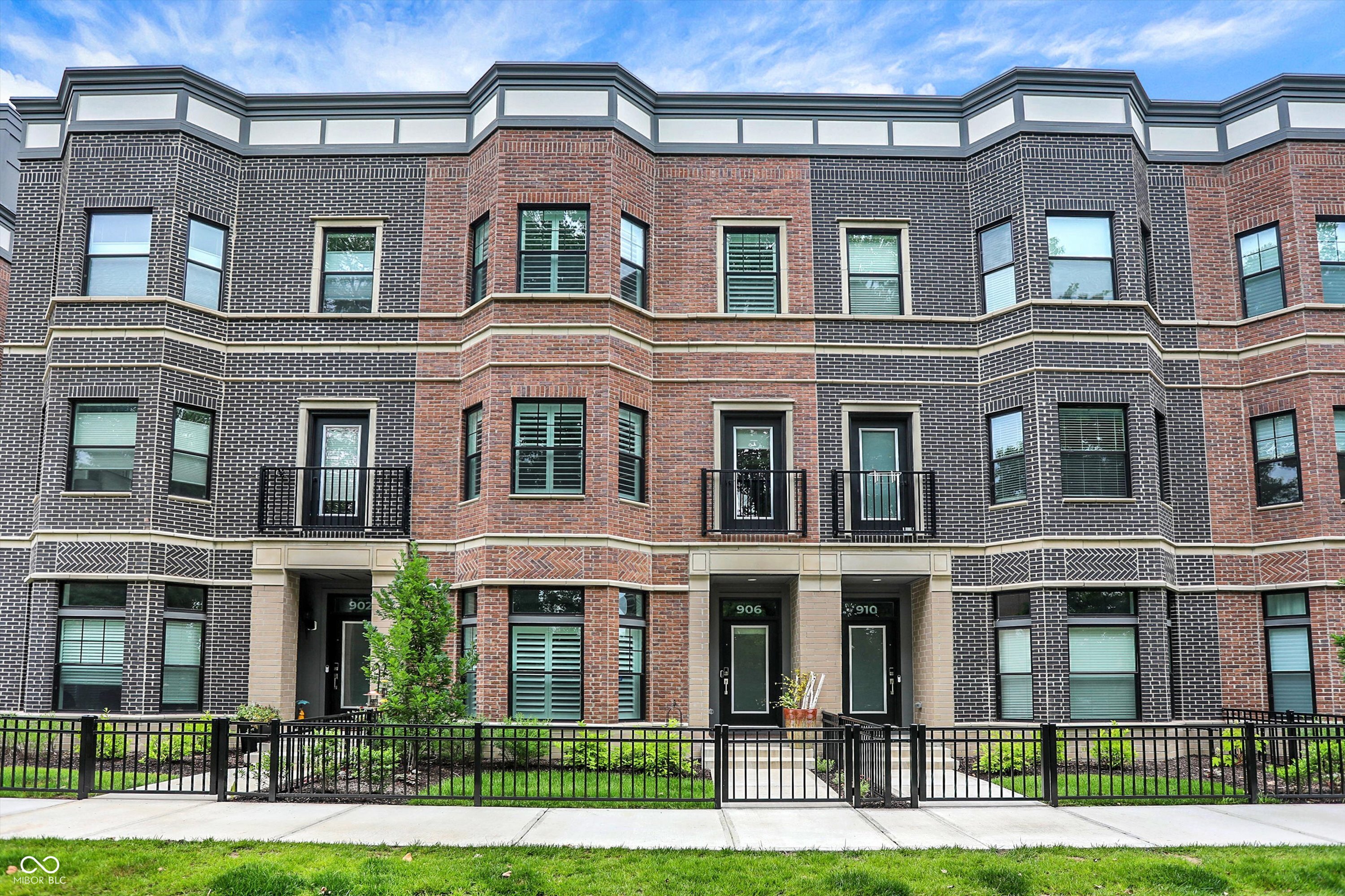 906 Berkhamsted Lane Carmel IN 46032