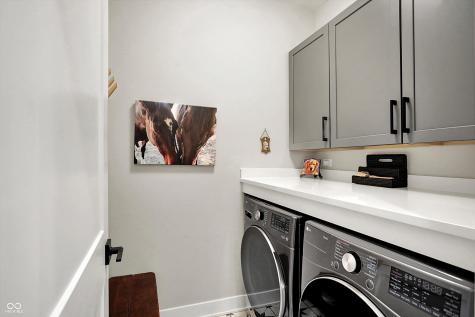 906 Berkhamsted Lane Carmel IN 46032