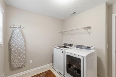 561 Windborough Brownsburg IN 46112