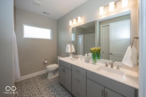 4305 Prairie Falcon Drive Zionsville IN 46077