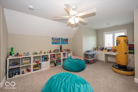 4305 Prairie Falcon Drive Zionsville IN 46077