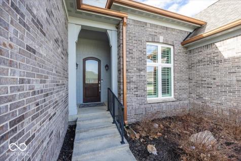 4305 Prairie Falcon Drive Zionsville IN 46077