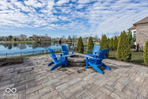 4305 Prairie Falcon Drive Zionsville IN 46077