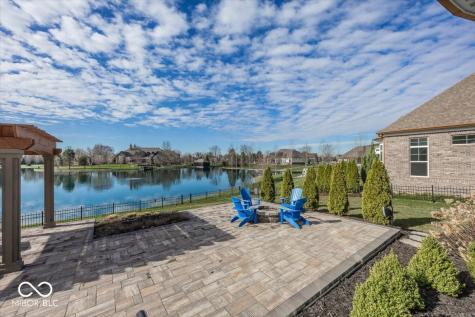 4305 Prairie Falcon Drive Zionsville IN 46077