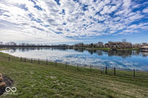 4305 Prairie Falcon Drive Zionsville IN 46077