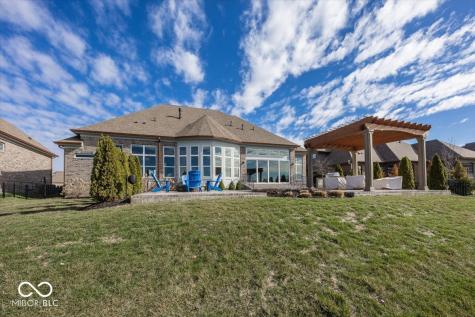 4305 Prairie Falcon Drive Zionsville IN 46077