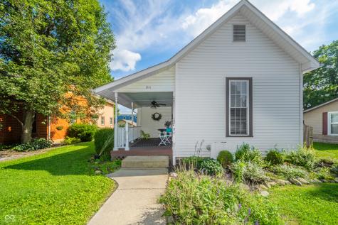 211 Taylor Street Pendleton IN 46064