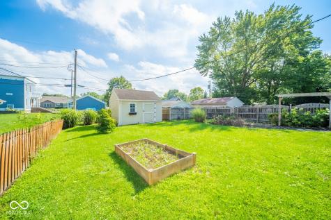 211 Taylor Street Pendleton IN 46064