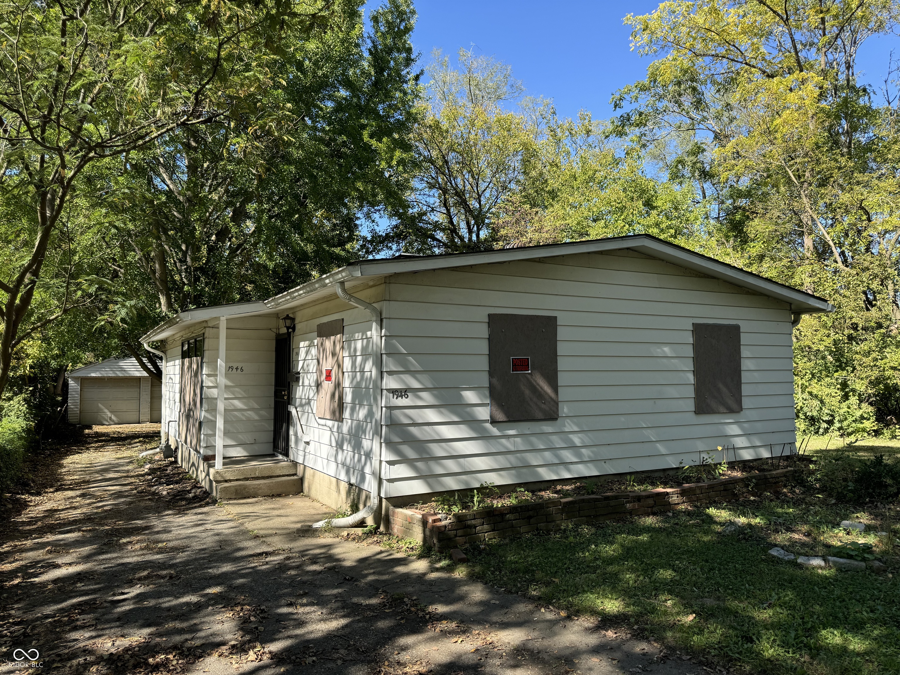 1946 N Riley Avenue Indianapolis IN 46218