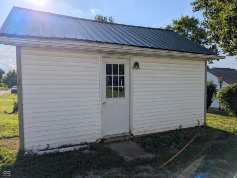 219 E Perry Street Versailles IN 47042