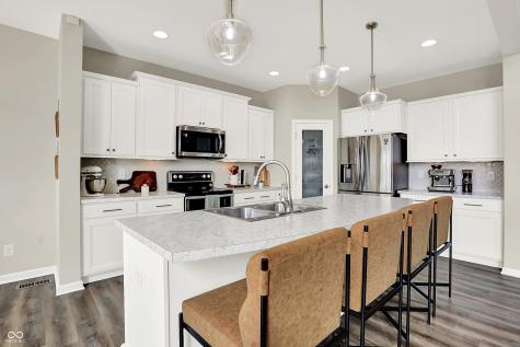 2288 Lingerman Court Avon IN 46123