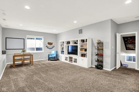 2288 Lingerman Court Avon IN 46123