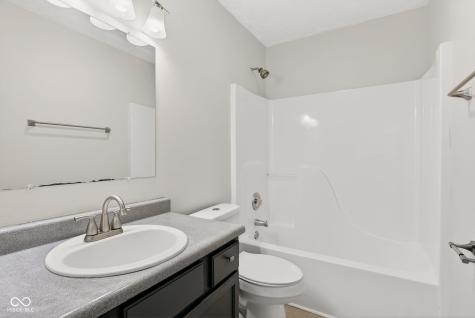 5201 Mesa Verde Drive Indianapolis IN 46237