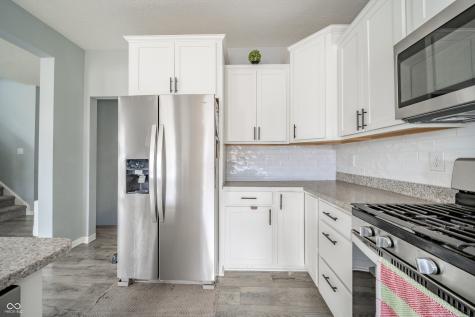 305 Waterford Lane Pendleton IN 46064