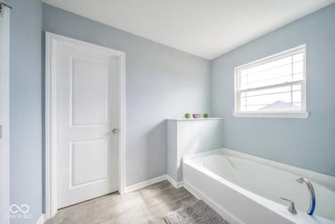 305 Waterford Lane Pendleton IN 46064