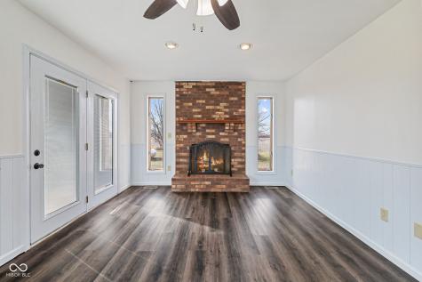 7711 N 140 E Alexandria IN 46001