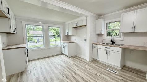 3712 S Kealing Avenue Indianapolis IN 46237