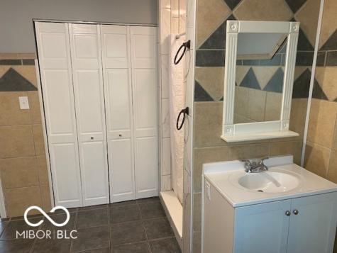 1701 S 9th Avenue Beech Grove IN 46107