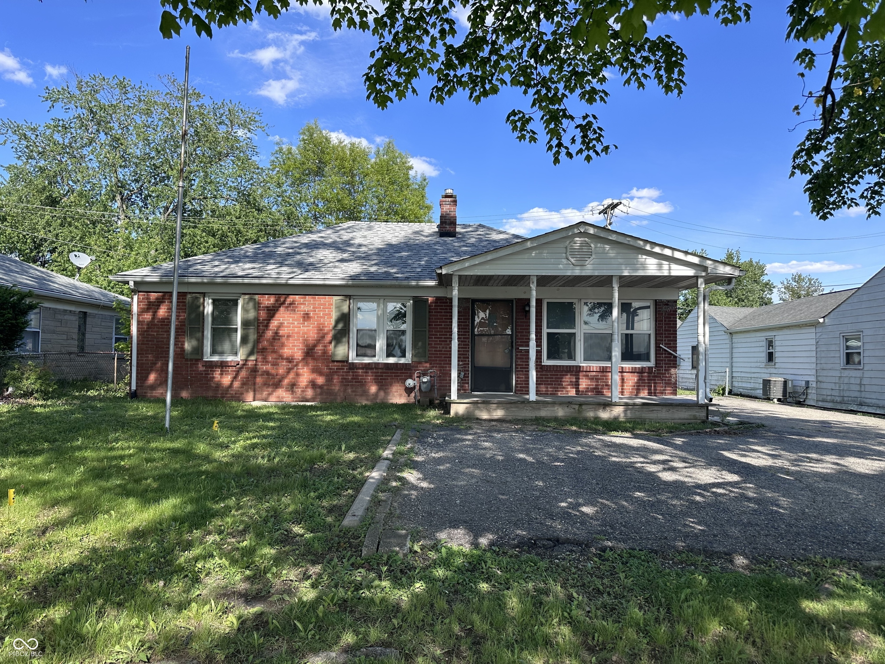 63 N Avon Avenue Avon IN 46123