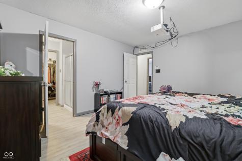3526 Shepperton Boulevard Indianapolis IN 46228