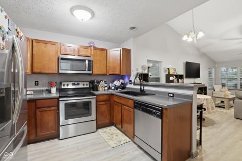 3526 Shepperton Boulevard Indianapolis IN 46228