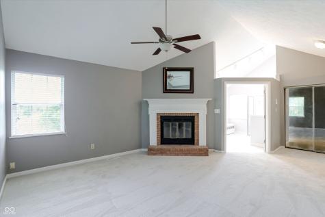 11233 Bayridge Circle E Indianapolis IN 46236