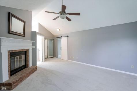 11233 Bayridge Circle E Indianapolis IN 46236