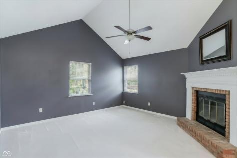 11233 Bayridge Circle E Indianapolis IN 46236