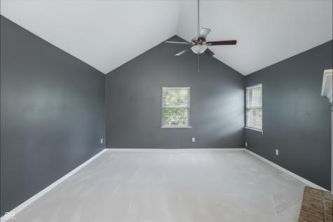 11233 Bayridge Circle E Indianapolis IN 46236