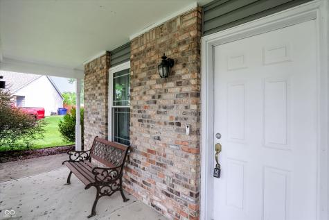 11233 Bayridge Circle E Indianapolis IN 46236