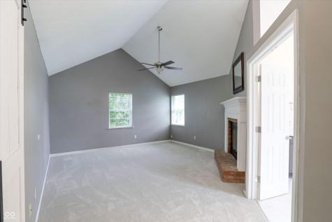 11233 Bayridge Circle E Indianapolis IN 46236