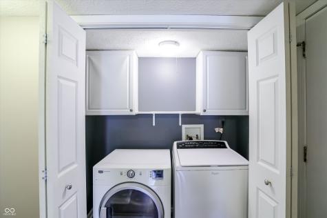 11233 Bayridge Circle E Indianapolis IN 46236