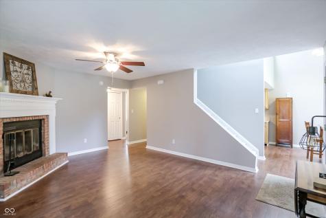 11233 Bayridge Circle E Indianapolis IN 46236